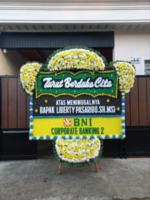 Papan Bunga Duka di Dolok Merawan