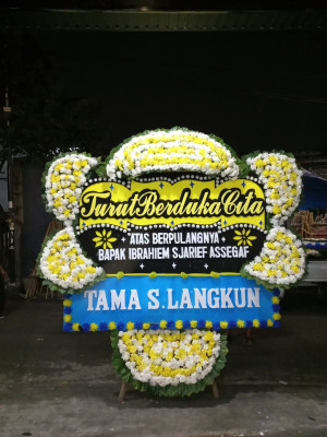 Papan Bunga Duka di Dolok Merawan